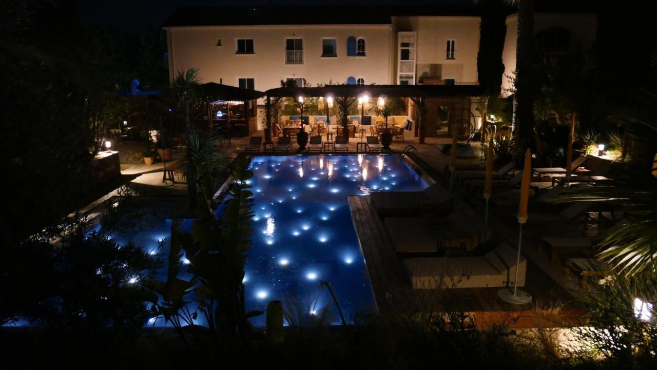 Hotel La Piscine Le Lavandou Εξωτερικό φωτογραφία